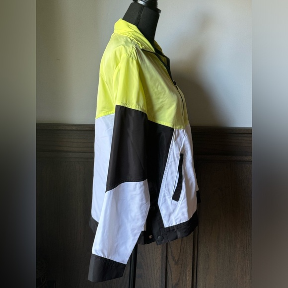 MTA sport windbreaker jacket size large - Picture 4 of 6